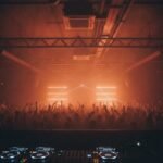 Les tracks techno que tout le monde devrait connaître : 15 sons pour comprendre le genre