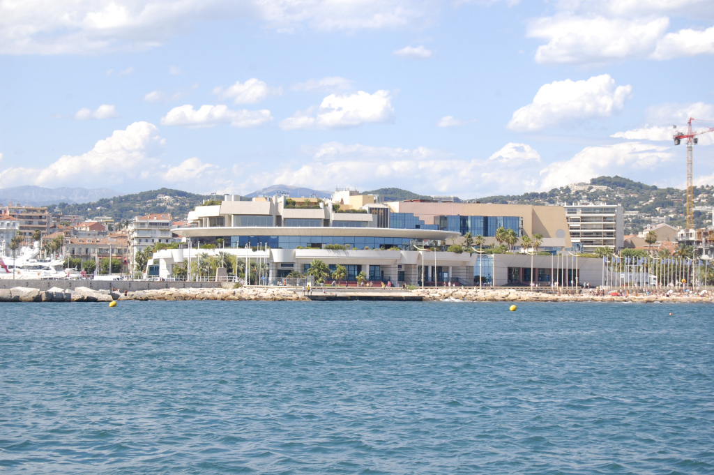 Le Pylône a Cannes