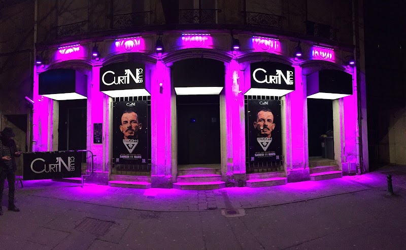Curt'N Club a Reims