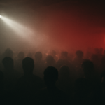 La techno hypnotique : définition, artistes et pourquoi ce son nous captive